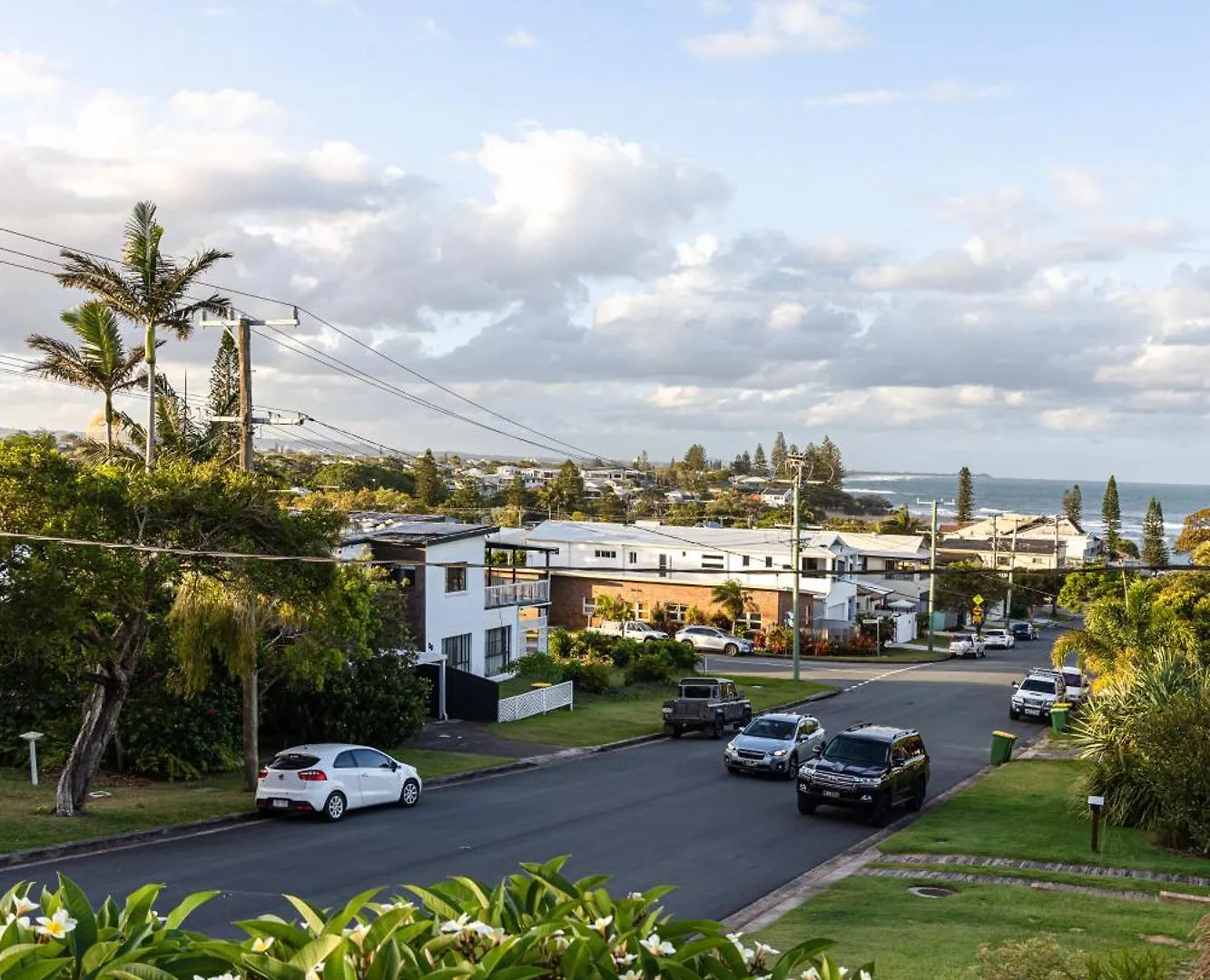 Moffat Beach Retreat, Pet-Friendly & Ocean Views Caloundra